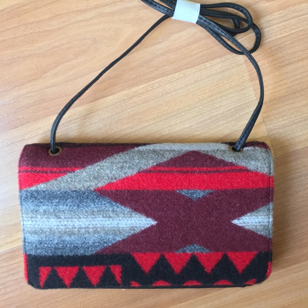 Pendleton La Paz wallet w/ Strap